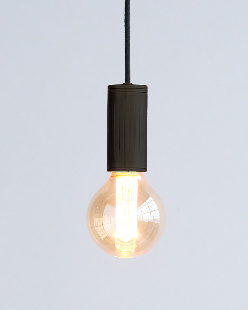 black pendant bulb light